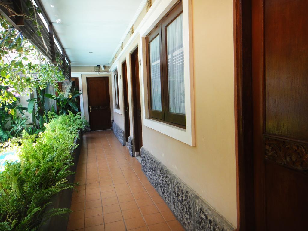 Balira Airport Hotel Кута Экстерьер фото