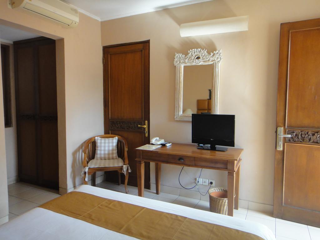 Balira Airport Hotel Кута Экстерьер фото