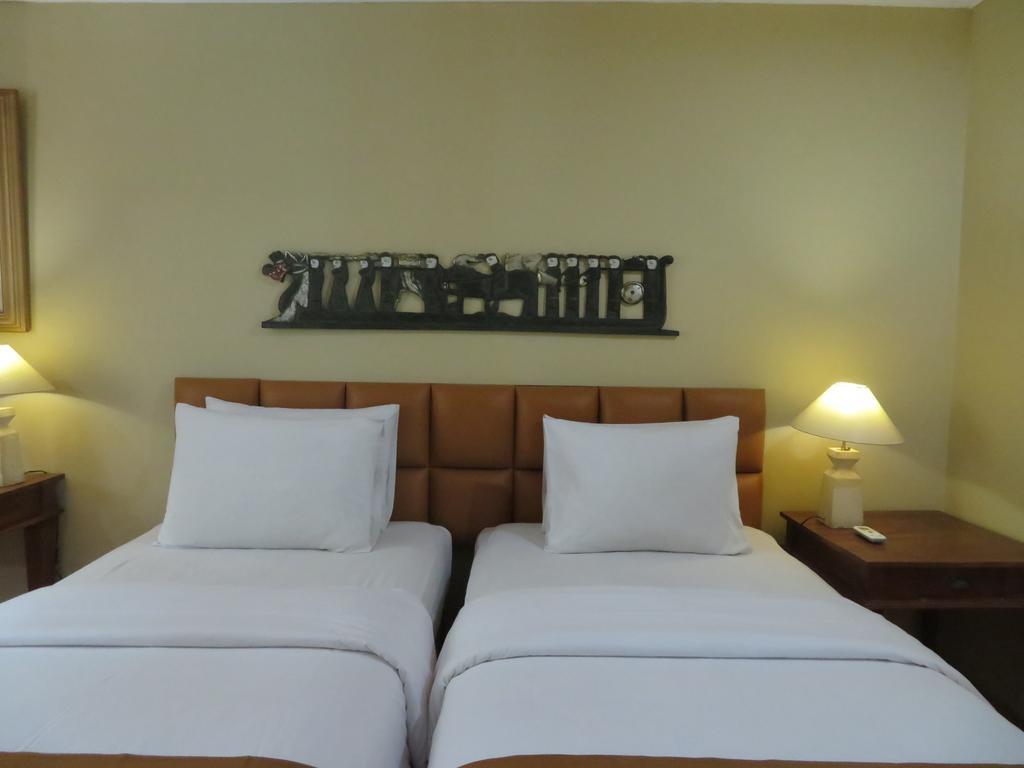 Balira Airport Hotel Кута Экстерьер фото