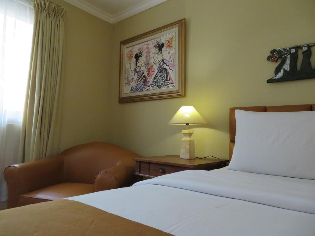 Balira Airport Hotel Кута Экстерьер фото