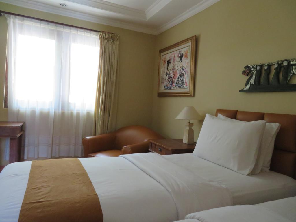 Balira Airport Hotel Кута Экстерьер фото