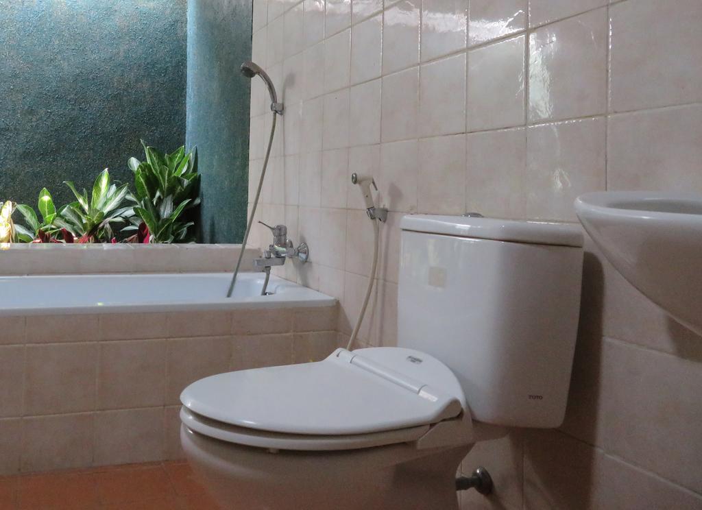 Balira Airport Hotel Кута Экстерьер фото